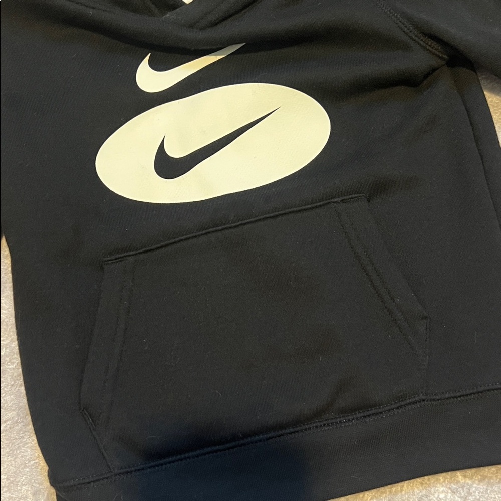 Nike Kids Black Hoodie with Logo Pull Over 3T - Picture 3 of 5